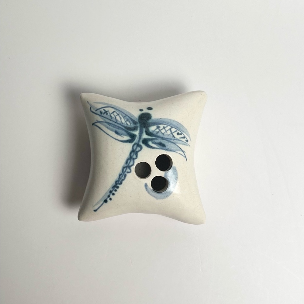 Davis Pottery Hand Painted Blue Dragonfly Floral Pillow Flower Frog~Signed
